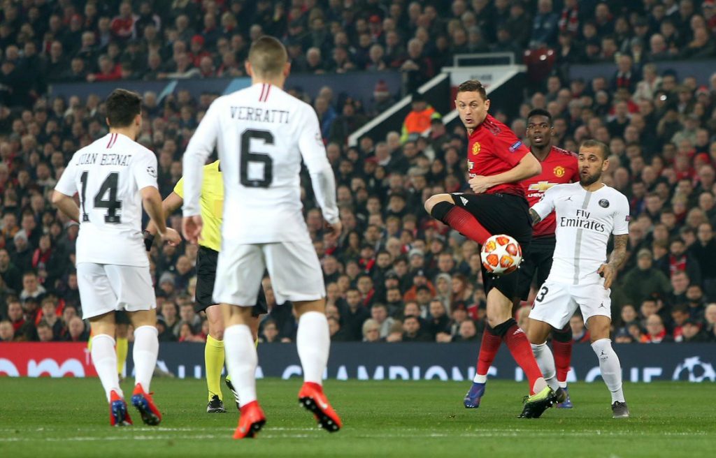 Σίγησε το Ολντ Τράφορντ για τον Σάλα (pic)