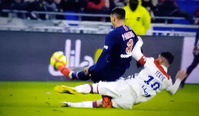 Έτσι… καλωσόρισε στη Γαλλία τον Παρέδες ο Φεκίρ! (vid)