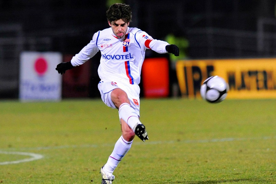 Όταν ο Ζουνίνιο “παστέλωνε” φαουλάρα κόντρα στην Μπαρτσελόνα! (vid)