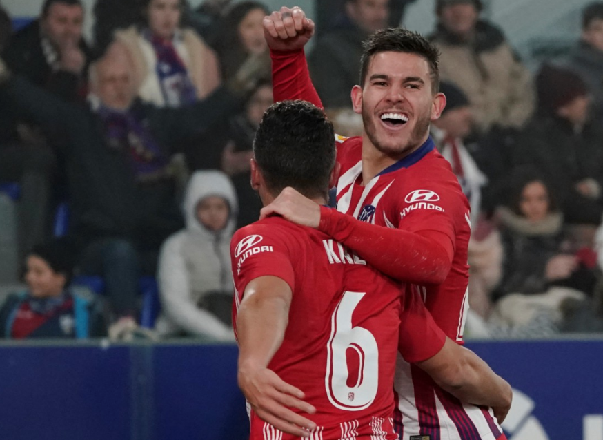 «Άγγιξαν» τον Φαν Ντάικ Μπάγερν και Ερνάντεζ (stats)