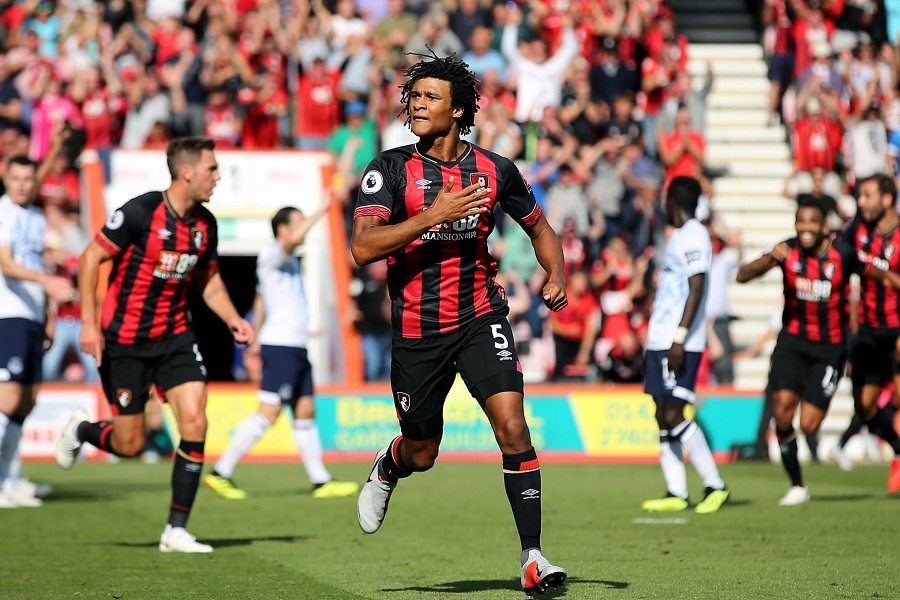 Ακέ: “Ο Μουρίνιο με διέλυσε στην Τσέλσι”