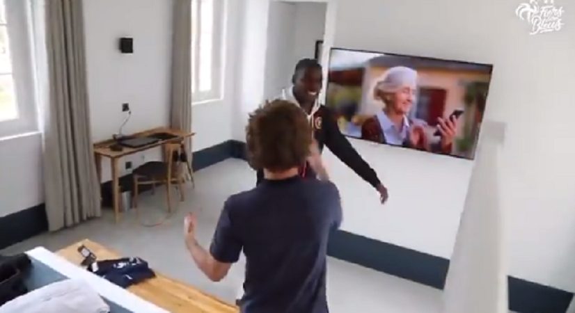 Επικό “ντου” από Πογκμπά στο δωμάτιο του Γκριεζμάν! (vid)