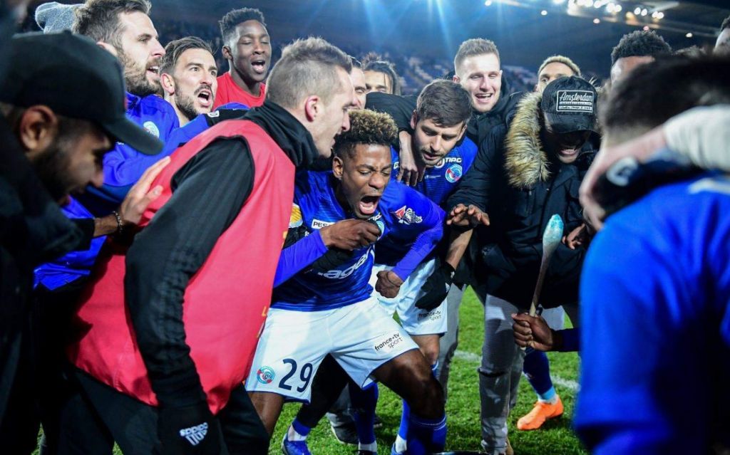 Το σήκωσε το… τιμημένο Στρασβούργο!