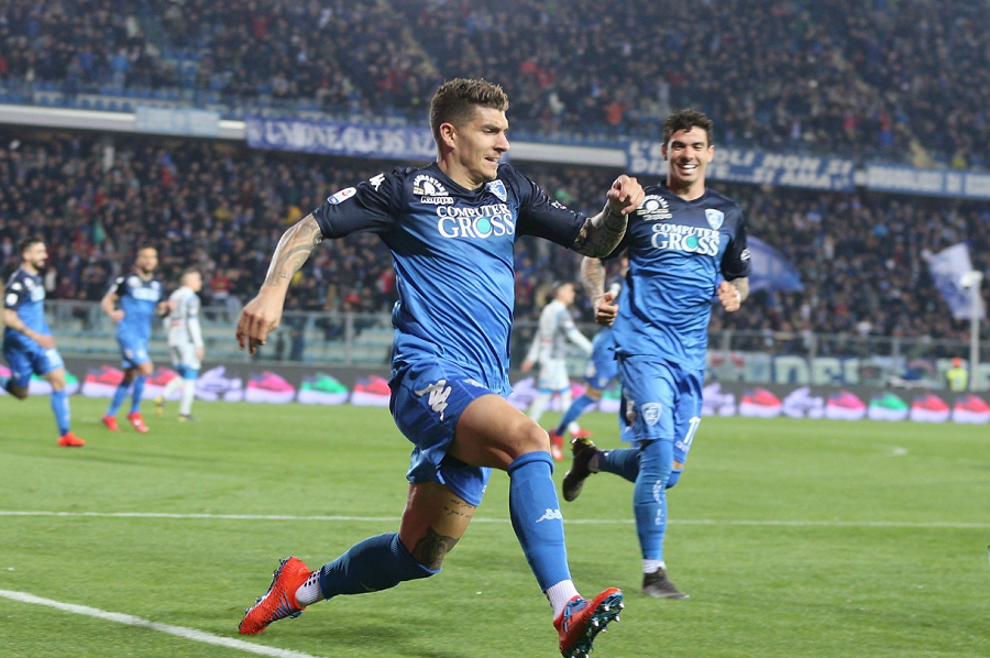 Έμπ-ολ(ο)ι κοιμήθηκαν στην Νάπολι!