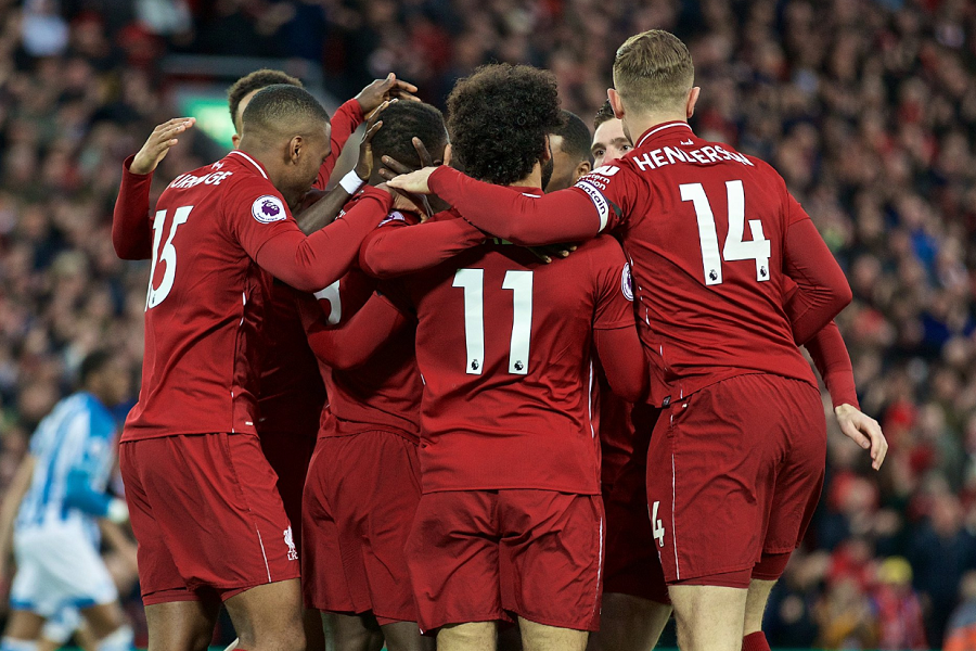 Έκανε πεντάστερο… πάρτι και περιμένει το «δώρο» της! (vid)