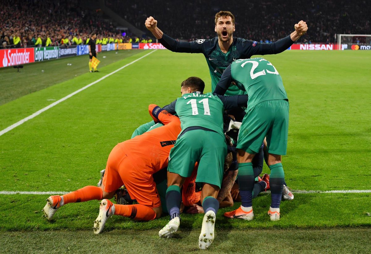 Τρέλα στα αποδυτήρια της Τότεναμ (vid)