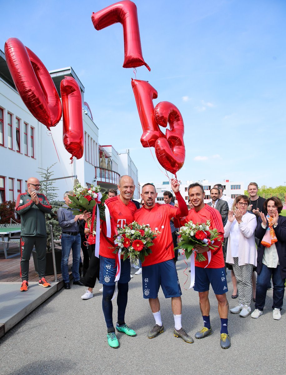 Η Μπάγερν αποχαιρέτησε και τυπικά τα… παιδιά της (vid)