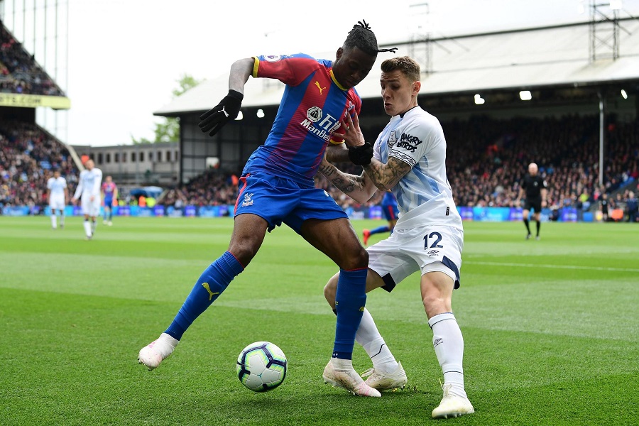 Γουάν Μπισάκα: Ρίχνει άκυρο σε Γιουνάιτεντ και Άρσεναλ