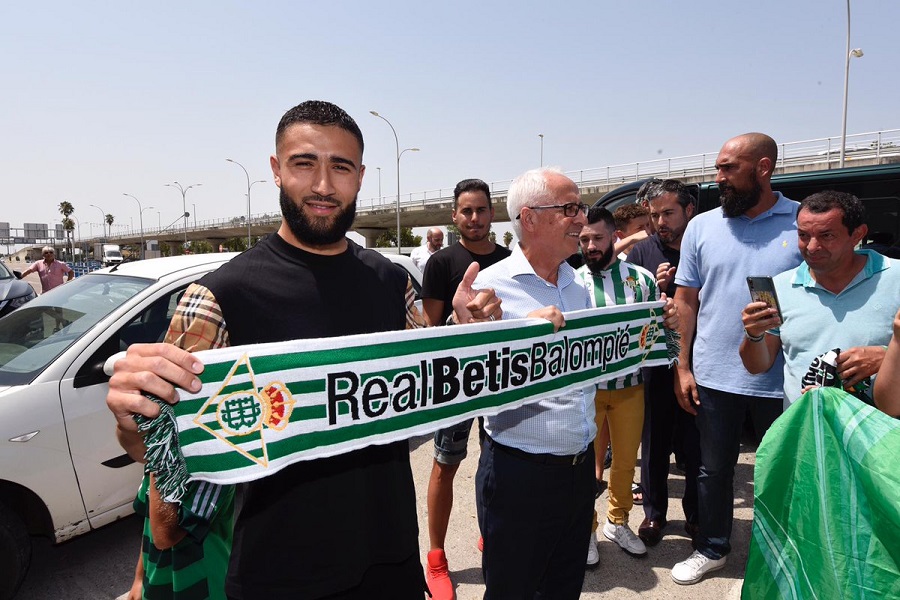 Φεκίρ: Πάτησε Ισπανία, υπογράφει στην Μπέτις! (pic/vid)