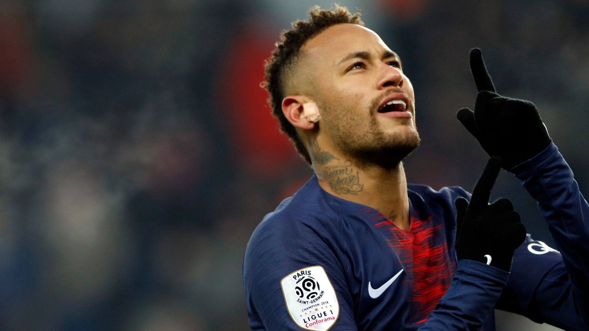 Έπεσε “φατούρο” σε Νεϊμάρ στα αποδυτήρια της Παρί!