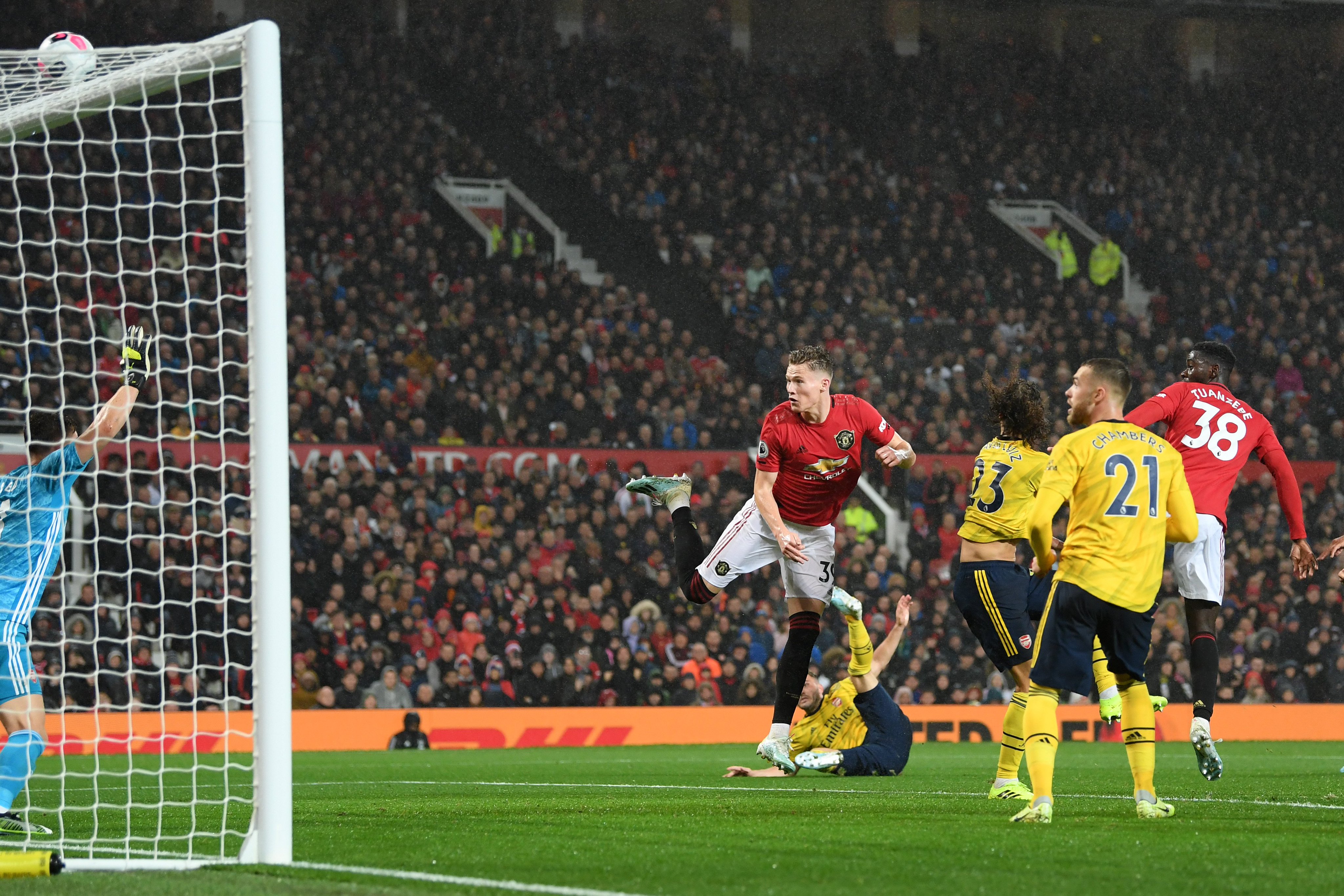 «Πνίγηκαν» στη… βρο(Χ)ή