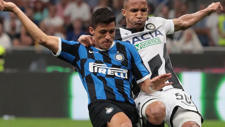 Κόντε για Σάντσες: “Δεν τον βλέπω διαφορετικά από τους άλλους”!