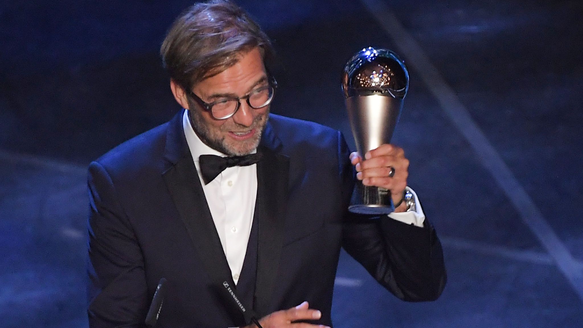 Βραβεύτηκε και μίλησε για το “common goal” Ο Κλοπ (vid)