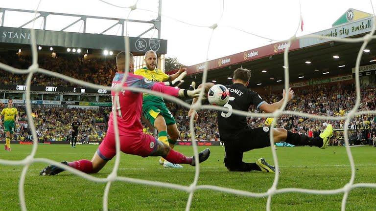 «Καναβούρι» στις ορέξεις της παρέας του Πούκι η Σίτι (vid)