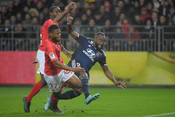 Λυών… χαλαρή, την νίκη αγνοεί!