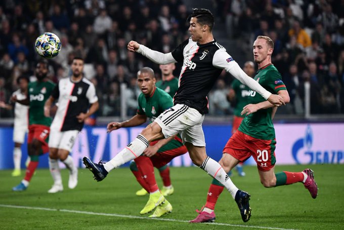 Τρομερή Λοκομοτίβ, παγώνει το Τορίνο! (vid)