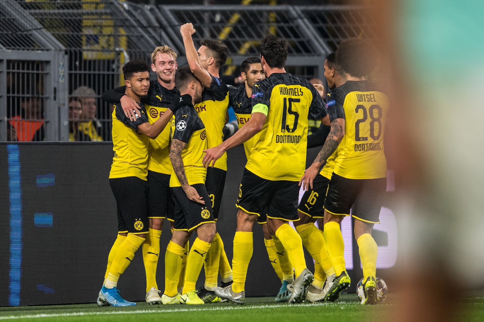 Άλμα πρόκρισης με ΕΠΙΚΗ ανατροπή η Ντόρμτουντ (vid)