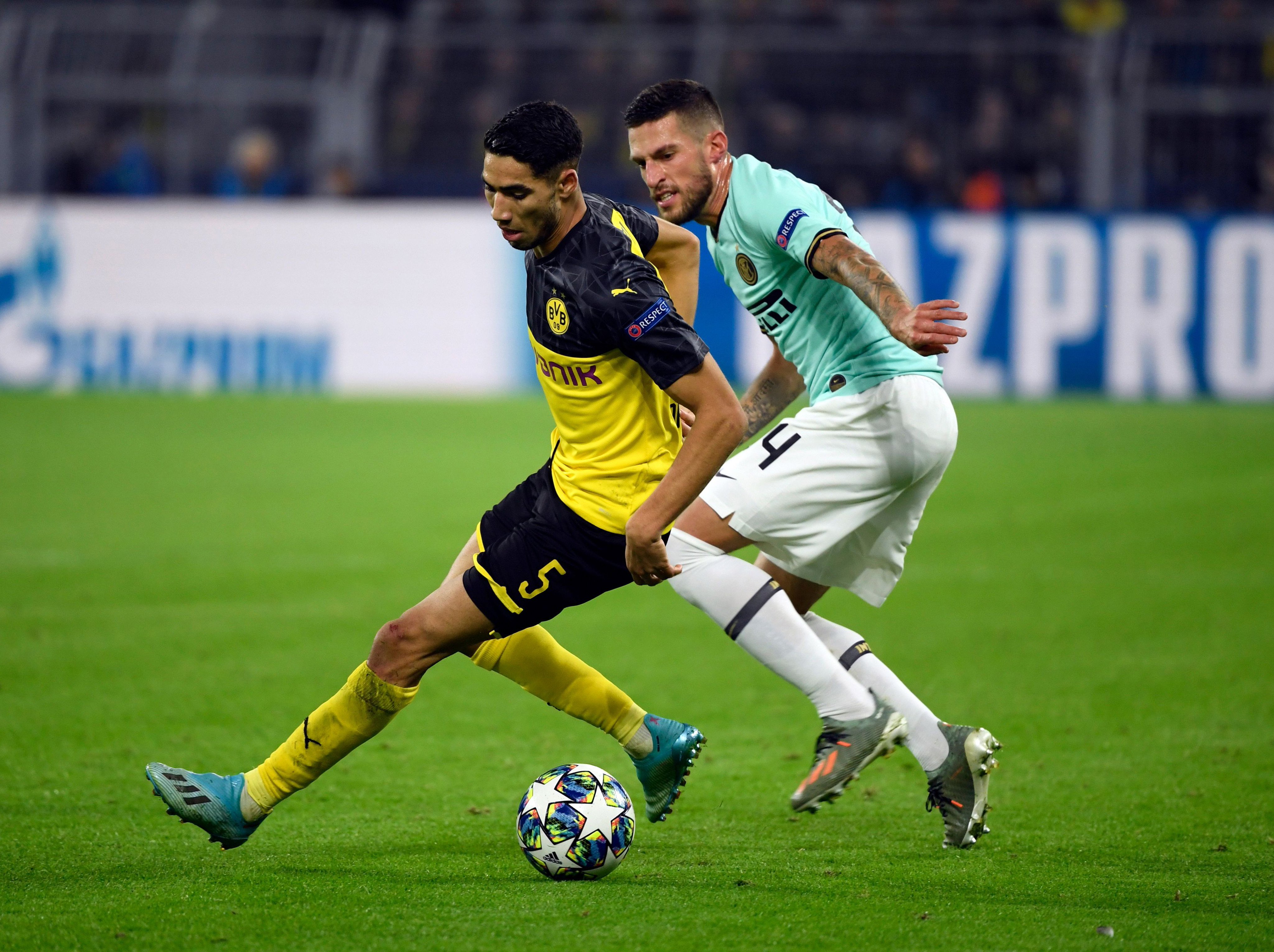 Ο Χακίμι βάζει ξανά στο ματς την Ντόρτμουντ (vid)