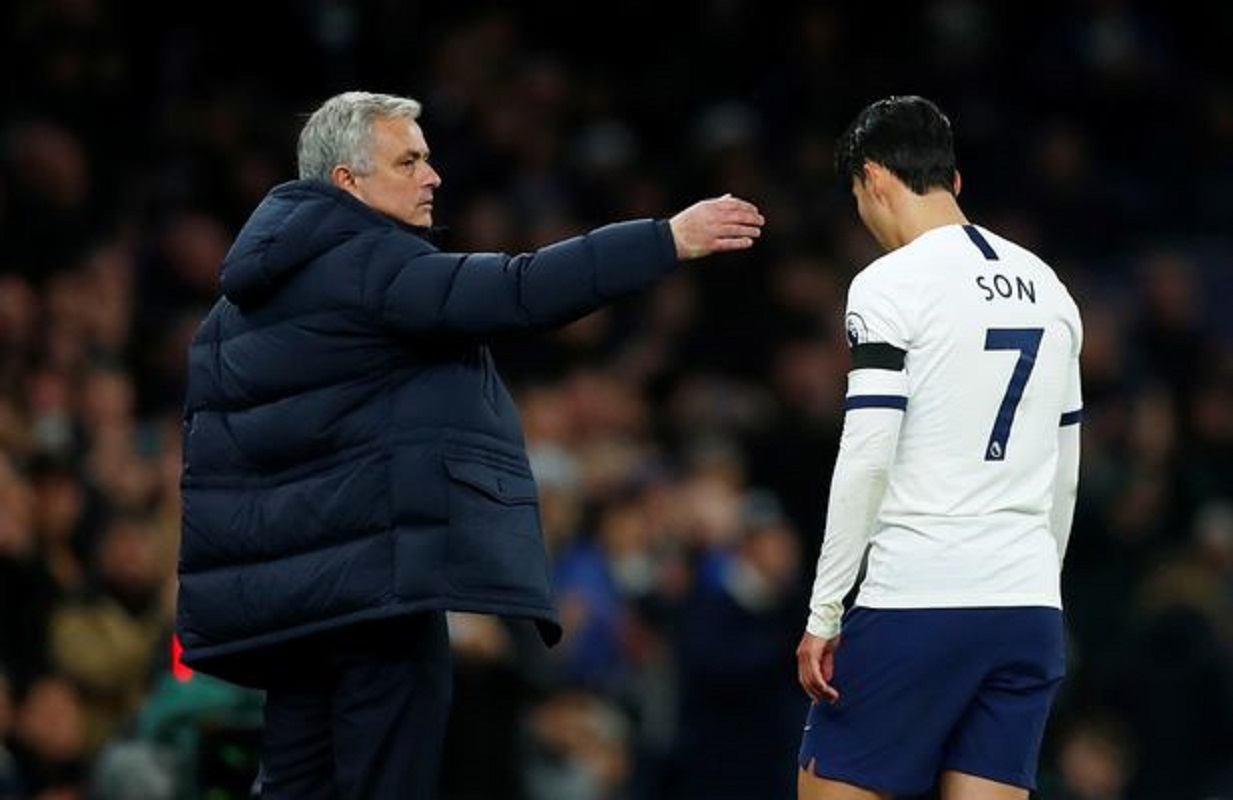 Συνελήφθη οπαδός της Τσέλσι που φαίνεται να έκανε ρατσιστική επίθεση κατά του Σον