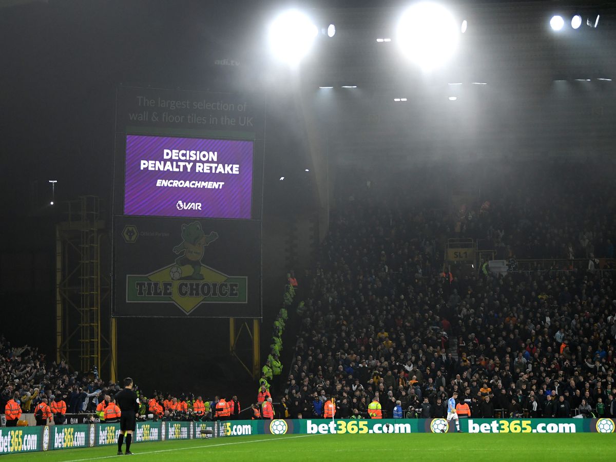 Μαζεύουν υπογραφές για την κατάργηση του VAR!