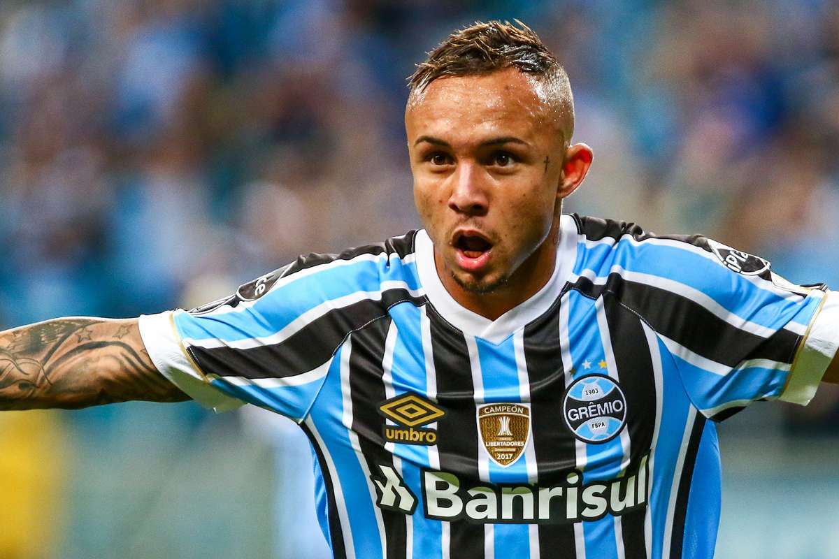 Η Νάπολι τα δίνει όλα για τον Έβερτον!