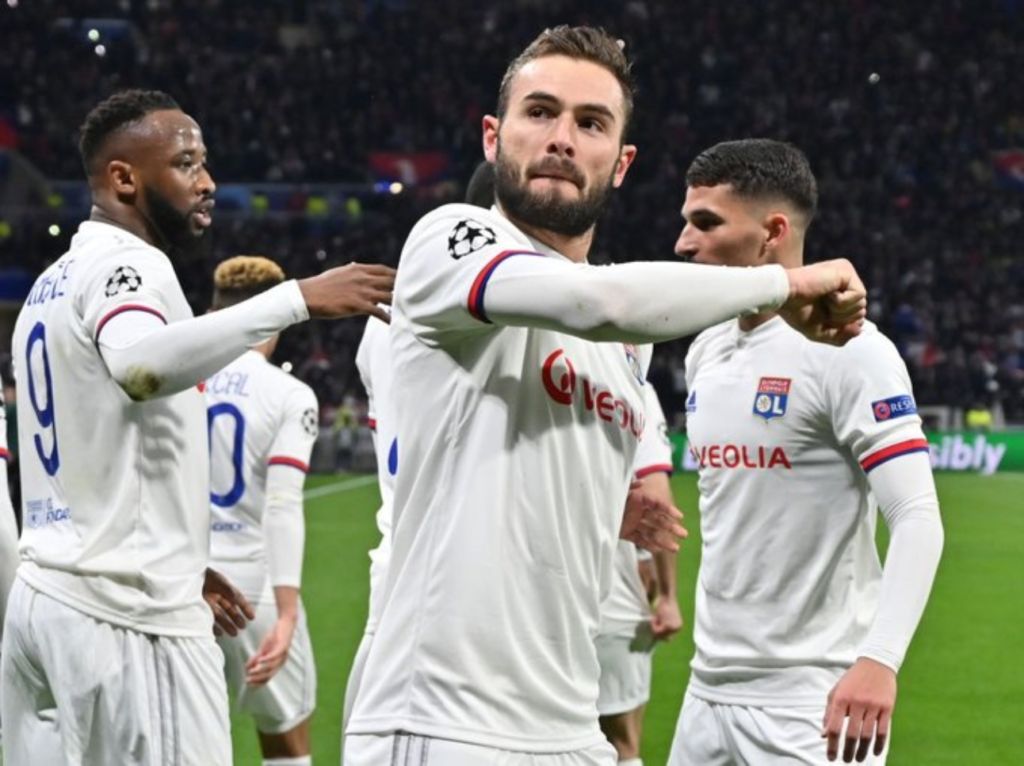 Νίκησε η Λυών και έβαλε δύσκολα στην Γιουβέντους (vid)