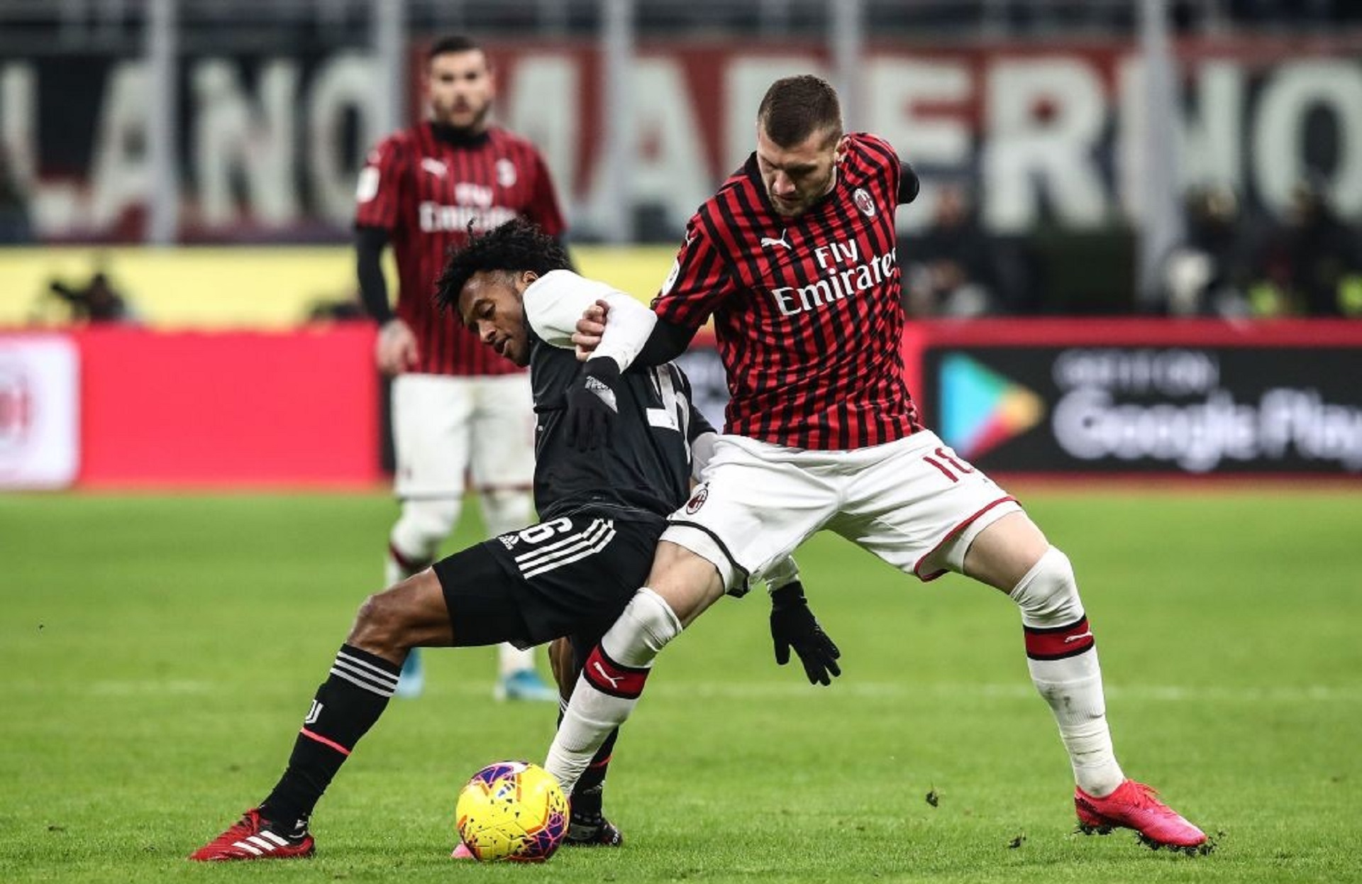 Ανοίγει το σκορ με Ρέμπιτς η Μίλαν! (vid)