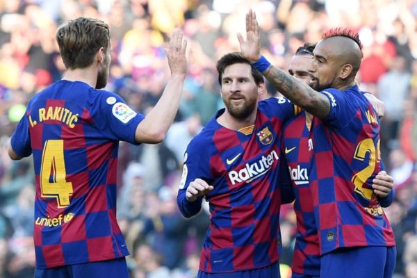 Μπουσκέτς, Βιντάλ, Ρομπέρτο, Πικέ, Σουάρεζ και Ντεμπελέ θα απουσιάζουν στη ρεβάνς με αντίπαλο τη Νάπολι