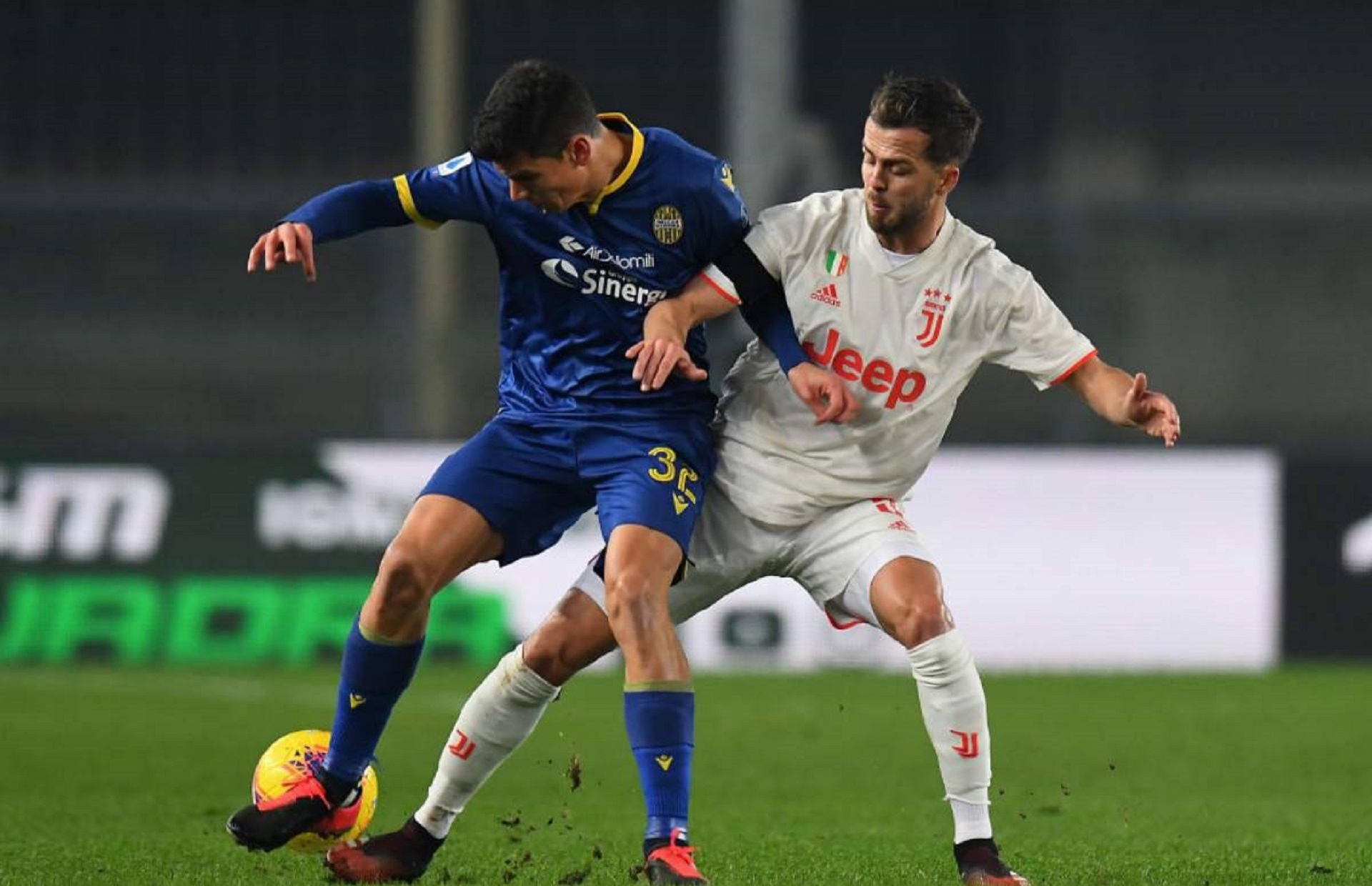 Φοβερή και τρομερή Βερόνα, «πάτησε» με ανατροπή τη Γιούβε! (2-1, vid)