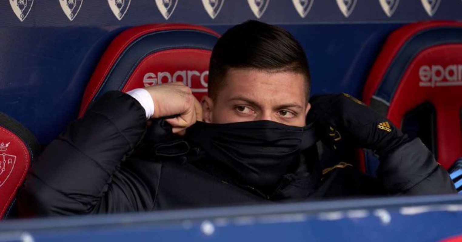 Πατέρας Γιόβιτς: «Αν πρέπει να πάει στην φυλακή, τότε ας πάει…»