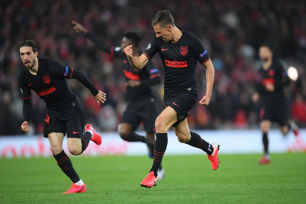 Έκλεψε την παράσταση και στα πανηγύρια ο Γιορέντε! (vid)