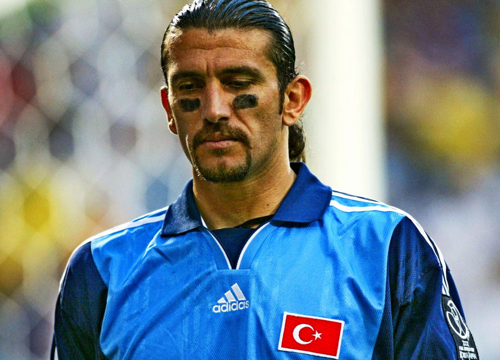 Θετικός στον κορονοϊό ο Ρουστού!