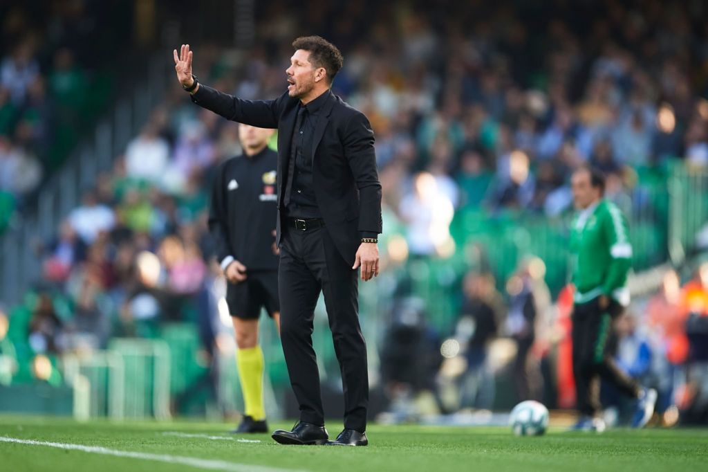 “Ψαλίδι” και στον παχυλό μισθό του Σιμεόνε!