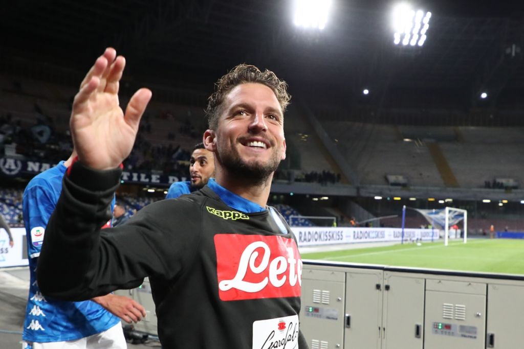 Και η Γιουβέντους στο “κόλπο” για Μέρτενς