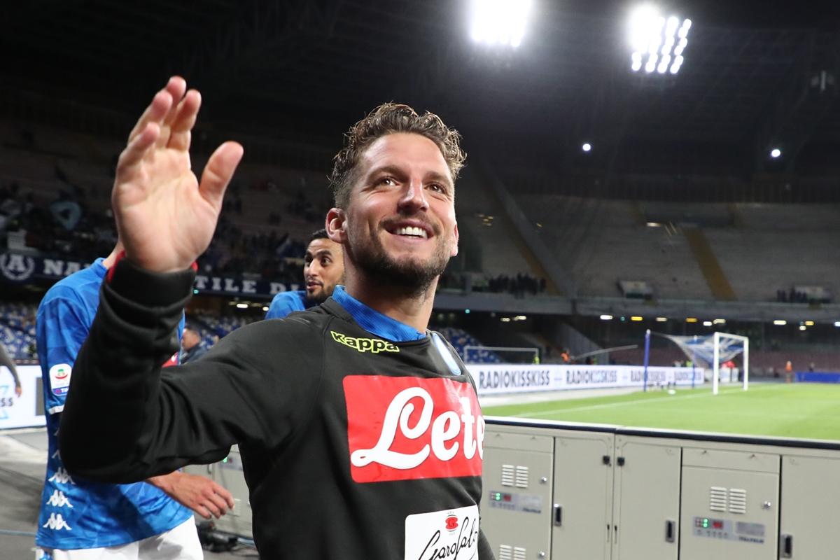 Και η Γιουβέντους στο “κόλπο” για Μέρτενς