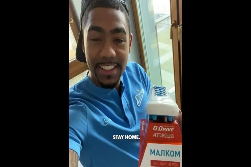 Η Ζενίτ βραβεύει τα αστέρια της ακόμα και στην καραντίνα! (vid)