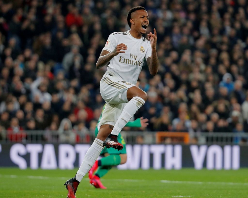 Η Ρεάλ είχε προτιμήσει τον Μιλιτάο έναντι του Ντε Λιχτ