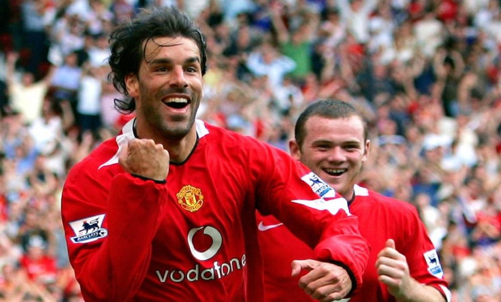 Ρούνεϊ: “Είμαι μεγάλος σκόρερ αλλά όχι Φαν Νίστελροϊ”