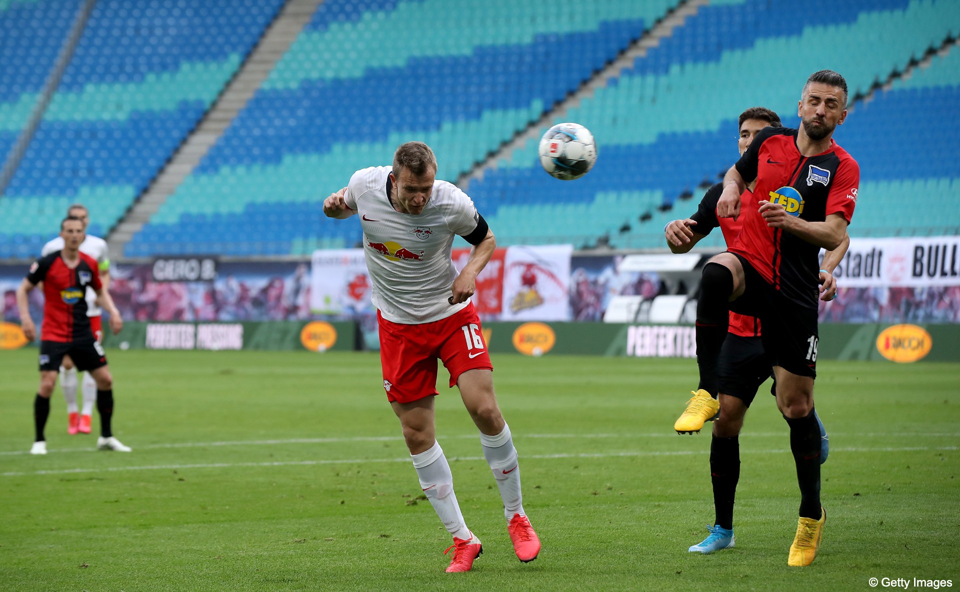 Δύο γρήγορα γκολ στο Λειψία-Χέρτα, 1-1! (vids)