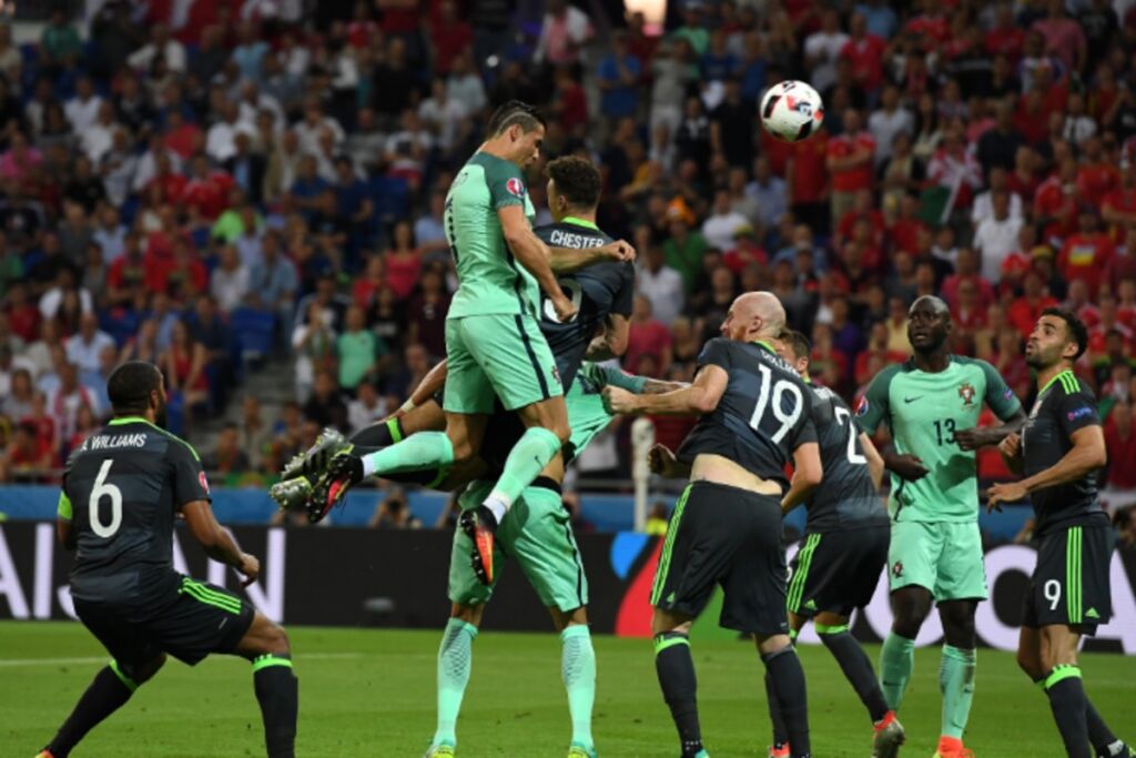 “Ο Κριστιάνο έχει πάει σε άλλο επίπεδο τις κεφαλιές”