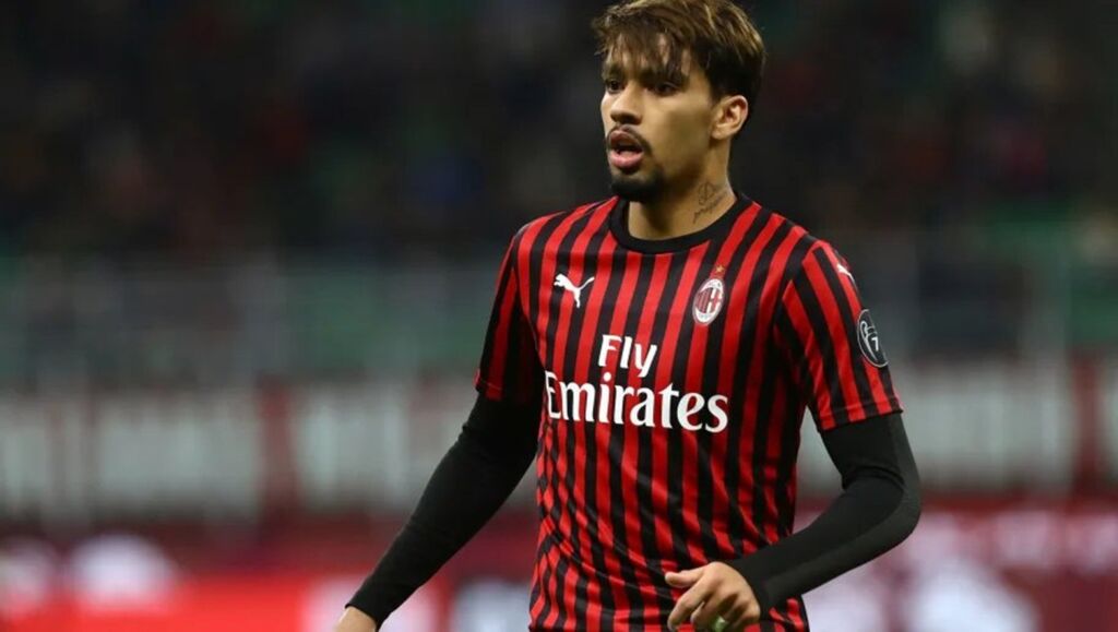 Μοιράζει πολλά… πακέτα ο Πακετά της Μίλαν! (vid)