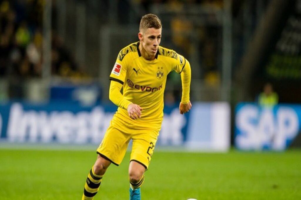 Το 3-0 ο Αζάρ και “τέζα” η Σάλκε!