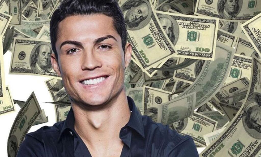 Γράφει ιστορία ο Κριστιάνο: Πρώτος δισεκατομμυριούχος ποδοσφαιριστής!