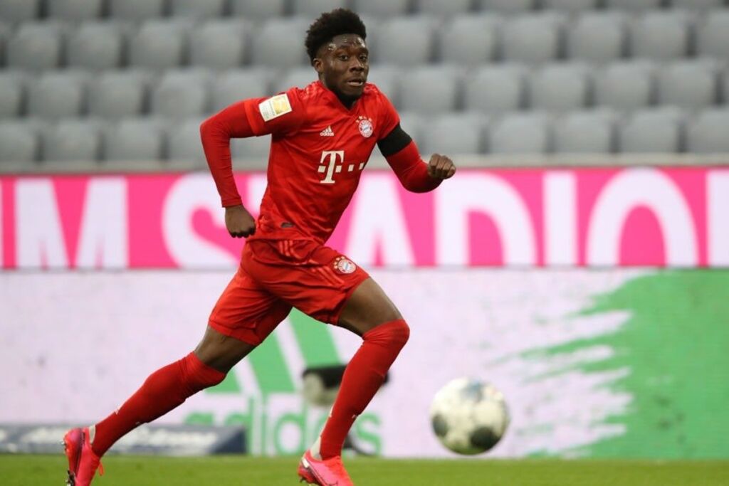 Ο Ντέιβις δεν είναι μόνο ο πιο γρήγορος, είναι και ο πιο τριπλαδόρος!