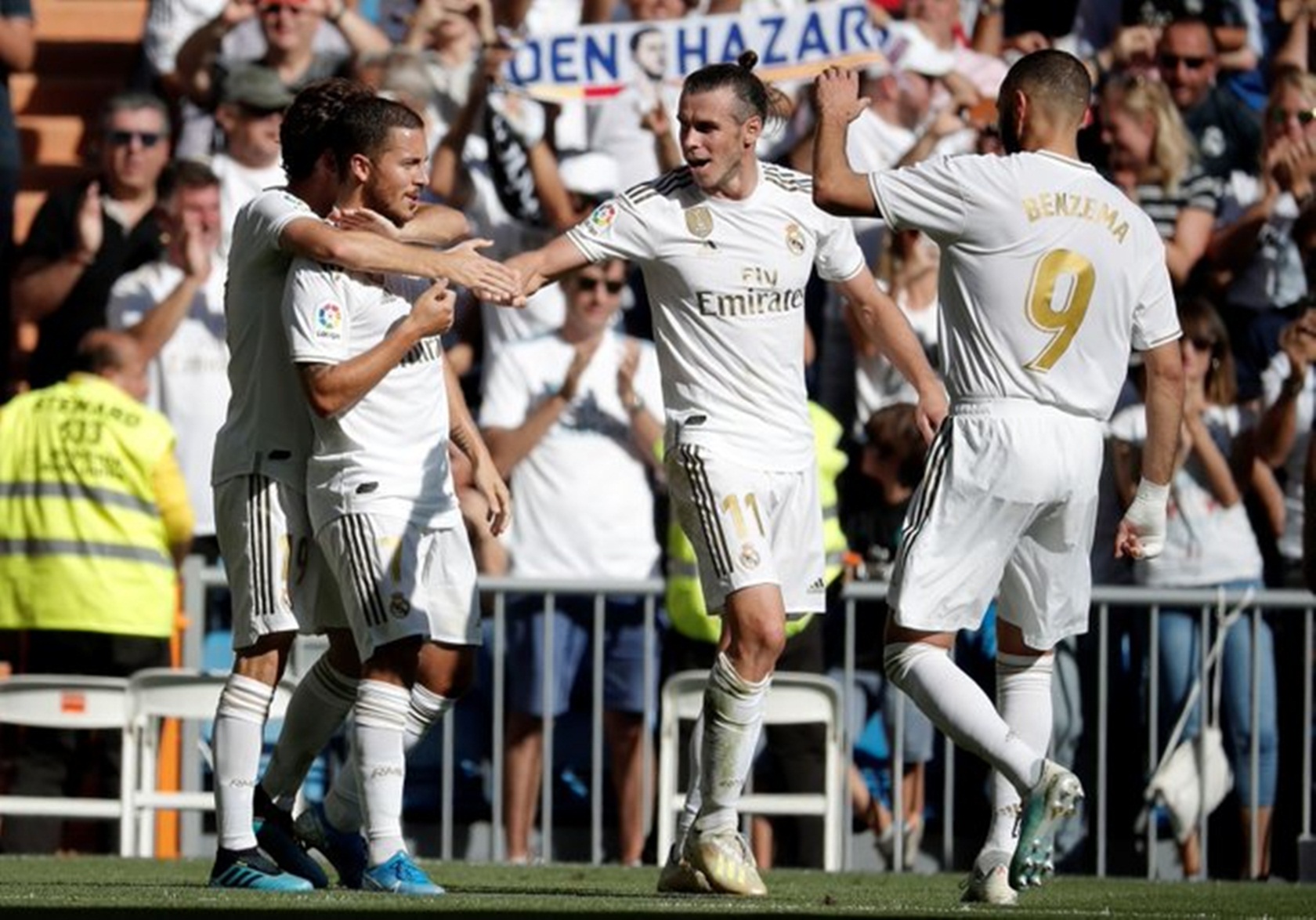 Mπερμπάτοφ: “Γιατί ο Μπέιλ παίζει ακόμα στη Ρεάλ;”