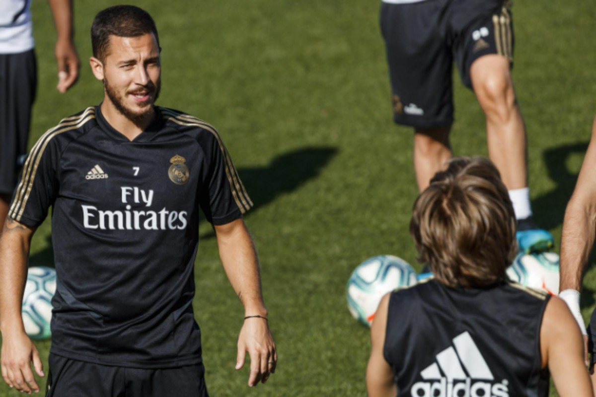 Αρμπελόα: “Ο Αζάρ πετάει στις προπονήσεις”