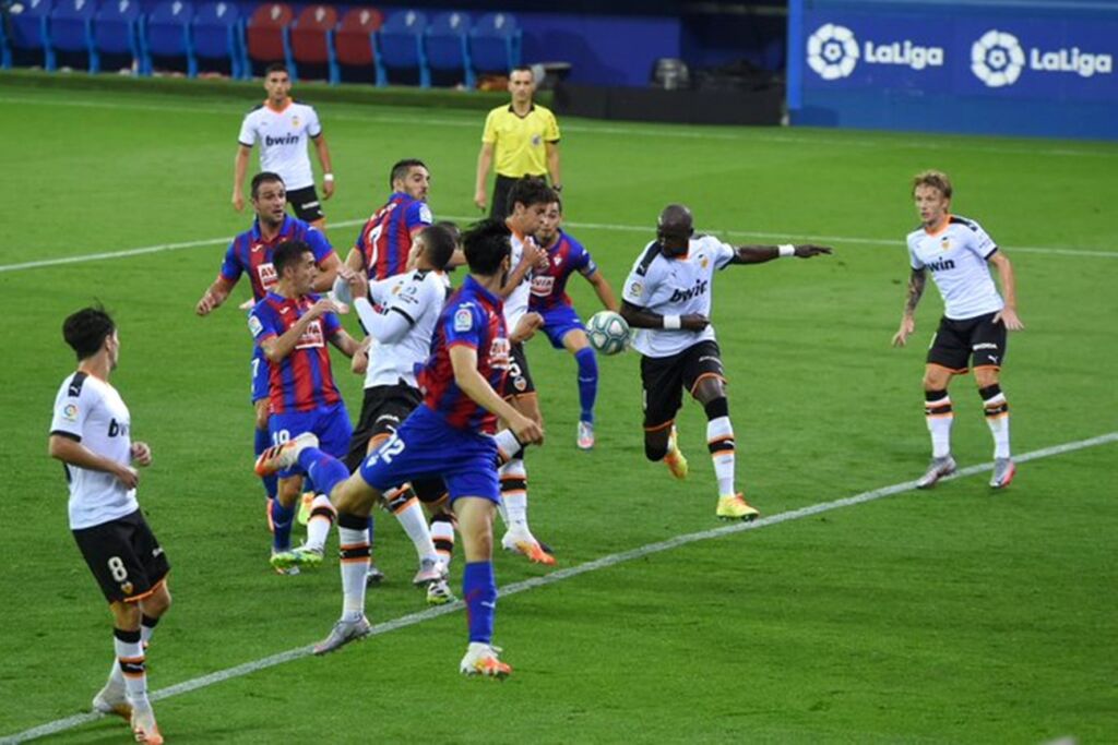 Επιστροφή στην… κανονικότητα για τη Βαλένθια!