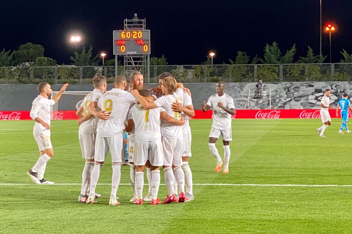 Ρεάλ: Πέταξε ξανά το μπαλάκι στη Μπαρτσελόνα (vid)