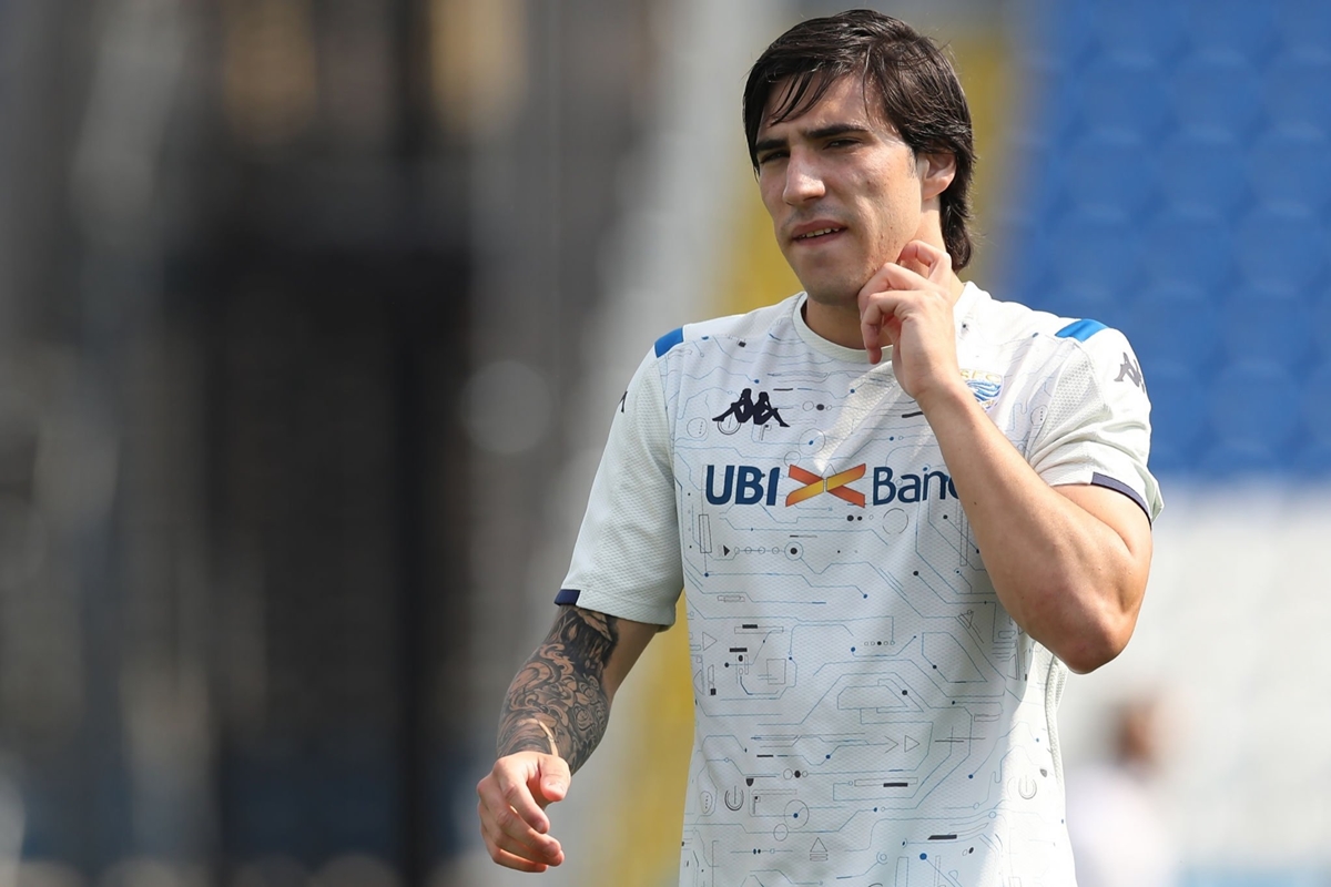 Η Μίλαν δεν τρελαίνει μόνο αγωνιστικά… αλλά και μεταγραφικά!