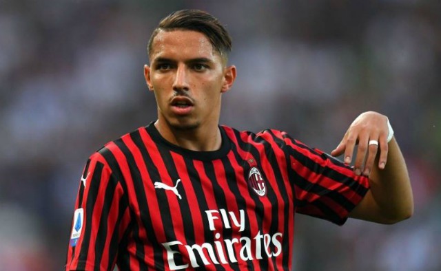 Περιμένει και από αλλού προτάσεις η Μίλαν για τον Μπενασέρ!